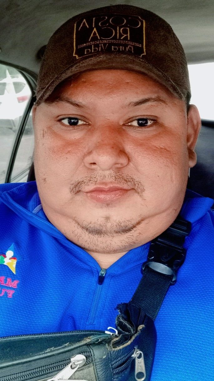 Driver Pablo Flores (Flamingo Taxi)